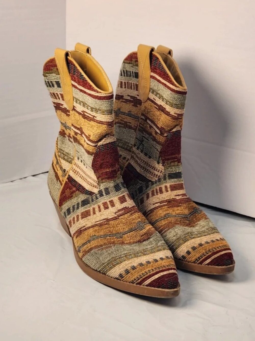 Western Tapestry Cowboy Boots Womens Size 9M Buckley Pointed Toe Mid Calf Boho